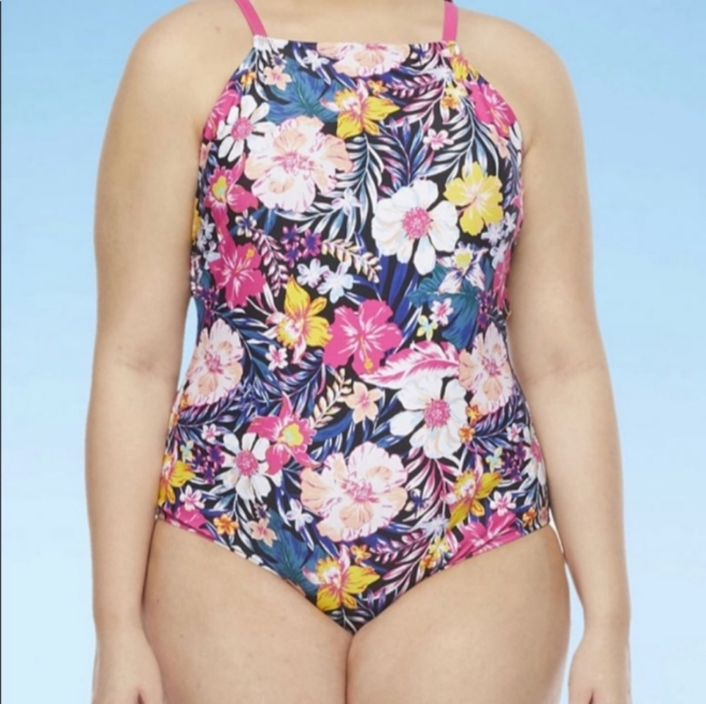 NWT "Decree" 1pc bathingsuit